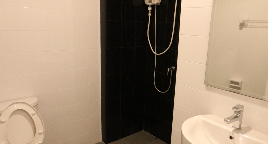For sale 2 bedrooms condo in Mueang Nakhon Ratchasima, Nakhon Ratchasima
