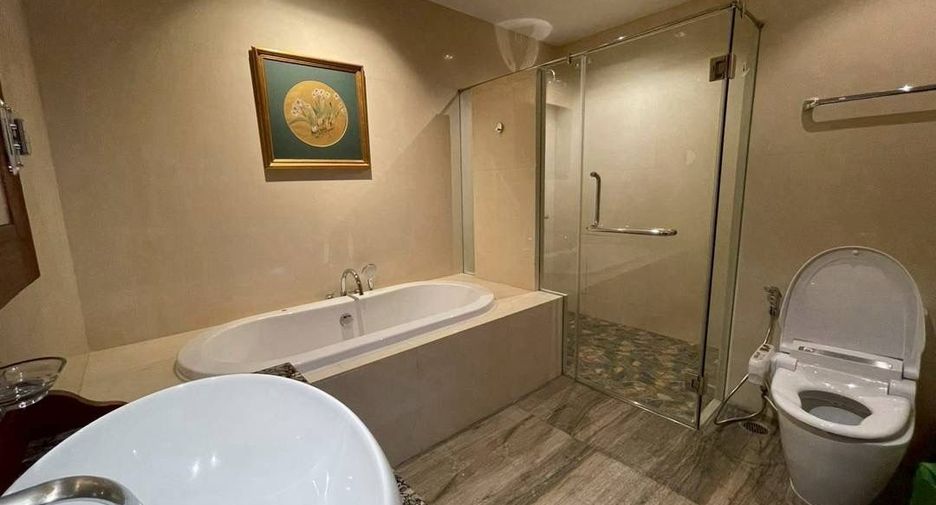 Wohnung zum Kauf und zur Miete mit 2 Zimmer in Khlong Toei, Bangkok