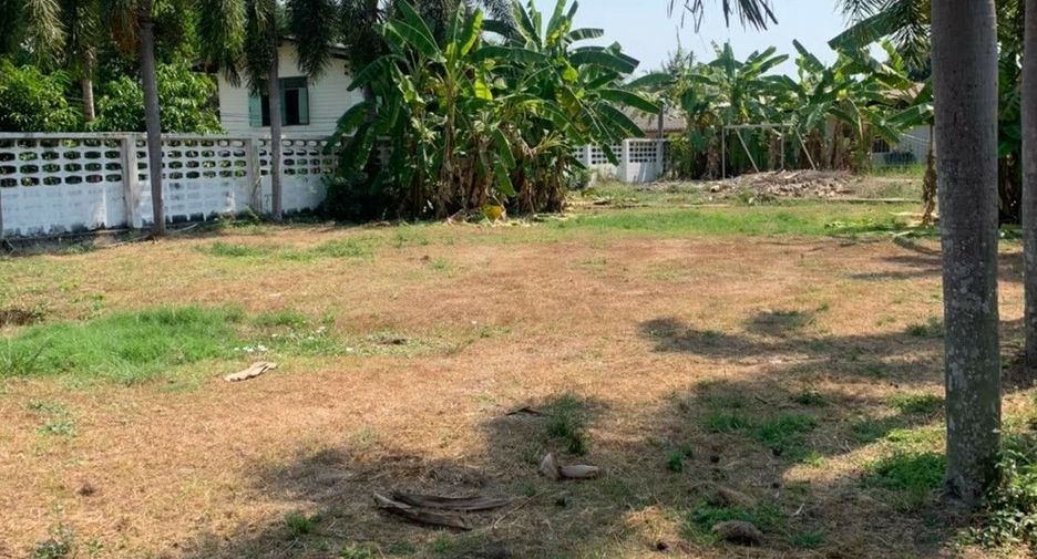 For sale 5 bedrooms house in Bang Nam Priao, Chachoengsao