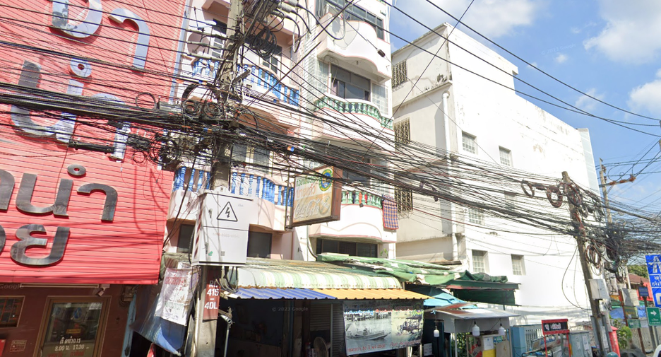 À vendre 3 chambres local commercial à Bang Kruai, Nonthaburi