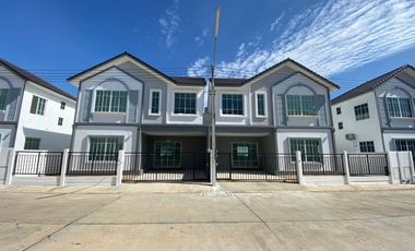 Haus zum Kauf mit 4 Zimmer in Sam Phran, Nakhon Pathom