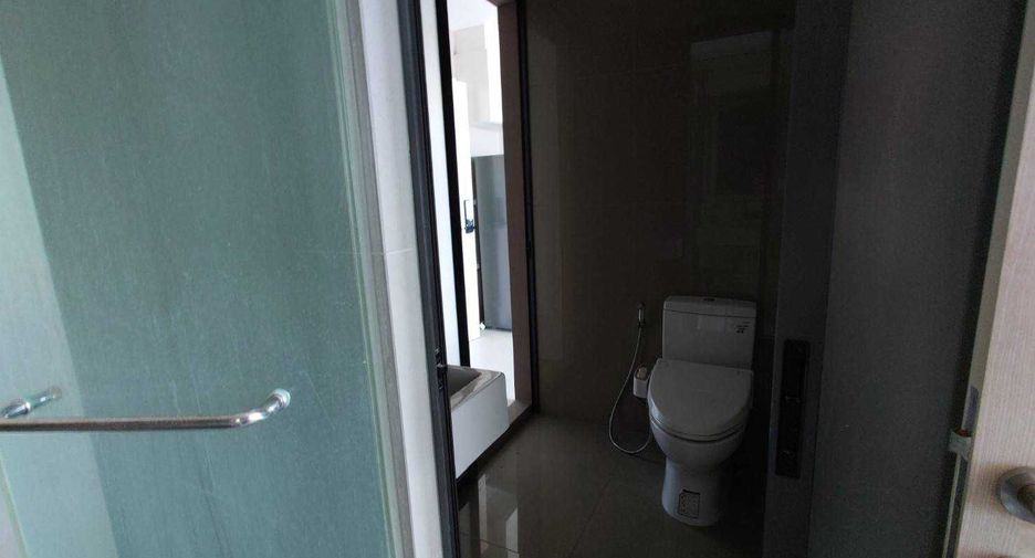 For sale 1 bed condo in Khlong Toei, Bangkok
