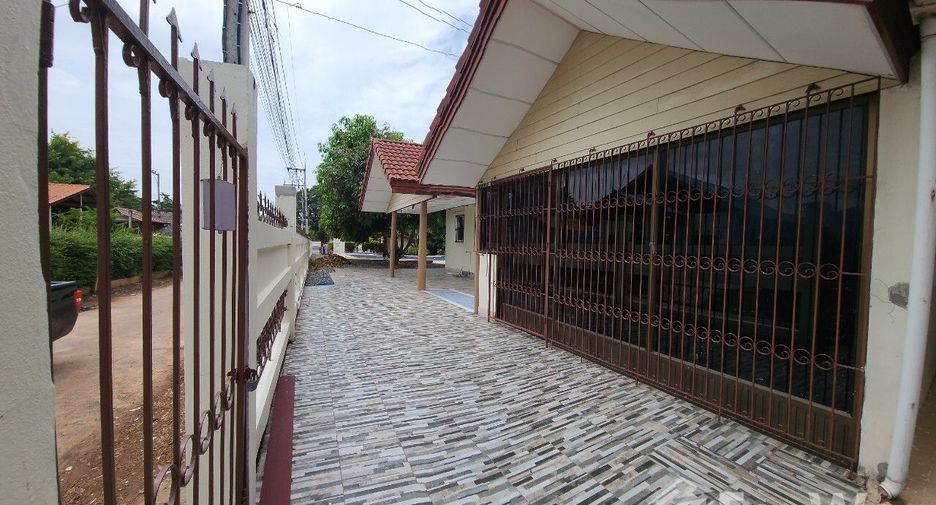 Продажа 5 спальни дом в Kham Thale So, Накхон Ратчасима