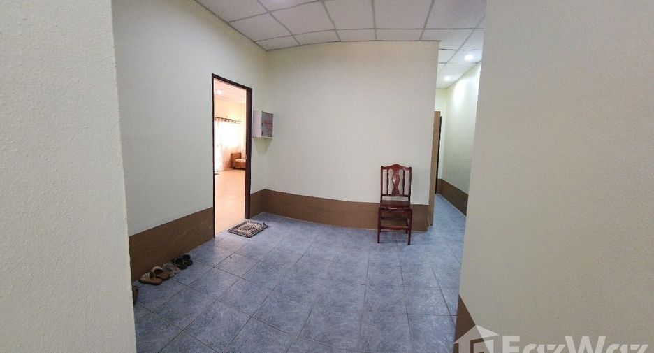 Продажа 5 спальни дом в Kham Thale So, Накхон Ратчасима
