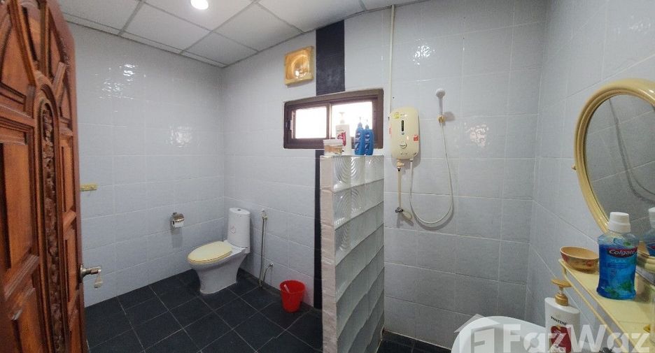Продажа 5 спальни дом в Kham Thale So, Накхон Ратчасима