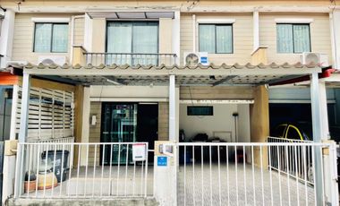 For sale 3 bedrooms townhouse in Lam Luk Ka, Pathum Thani