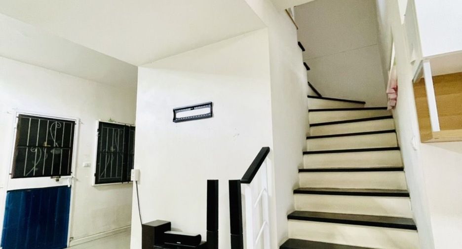 For sale 3 bedrooms townhouse in Lam Luk Ka, Pathum Thani