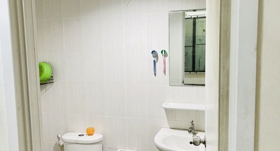 For sale 3 bedrooms townhouse in Lam Luk Ka, Pathum Thani