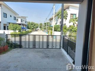 For sale 4 bedrooms townhouse in Lat Lum Kaeo, Pathum Thani