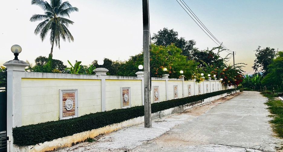 Haus zum Kauf mit 4 Zimmer in Mueang Chiang Rai, Chiang Rai