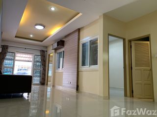 出售 2 卧室 联排别墅 在 Mueang Rayong, Rayong