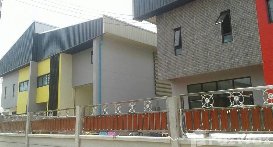 For rent and for sale 3 bedrooms house in Krathum Baen, Samut Sakhon