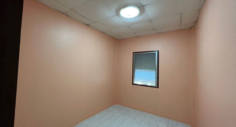 For sale 3 bedrooms townhouse in Thanyaburi, Pathum Thani