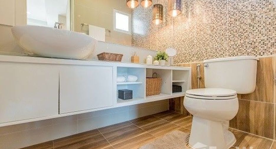 À vendre 4 chambres maison à Pluak Daeng, Rayong