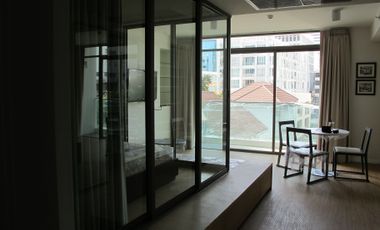 Wohnung zum Kauf mit 1 Zimmer in Bang Rak, Bangkok