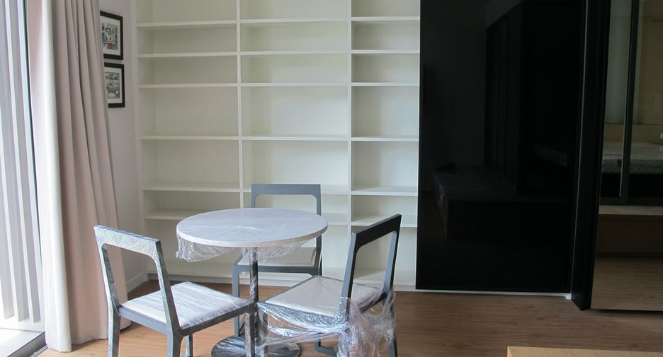 À vendre 1 chambre condo à Bang Rak, Bangkok