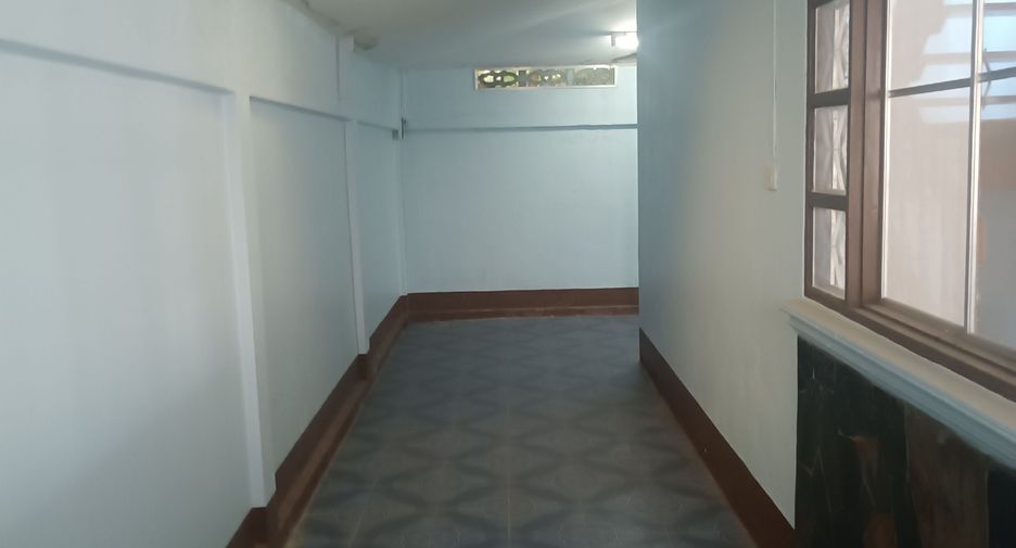 For sale 3 bedrooms house in Mueang Chiang Rai, Chiang Rai