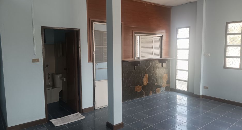 For sale 3 bedrooms house in Mueang Chiang Rai, Chiang Rai