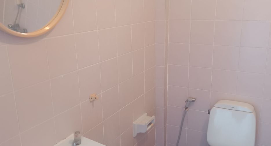 For sale 3 bedrooms house in Mueang Chiang Rai, Chiang Rai