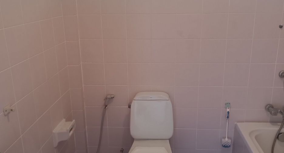 For sale 3 bedrooms house in Mueang Chiang Rai, Chiang Rai