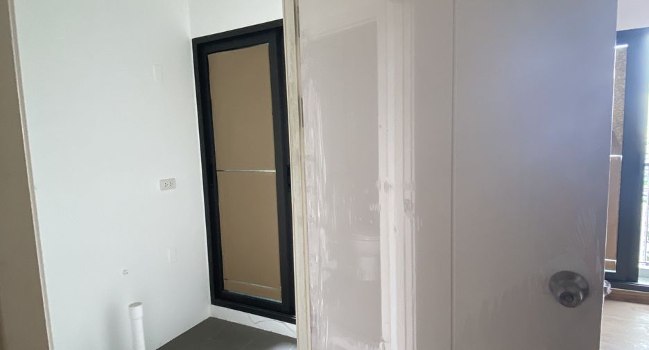For sale 1 Beds condo in Bang Phlat, Bangkok