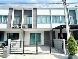 Reihenhaus zur Miete mit 3 Zimmer in Khlong Luang, Pathum Thani