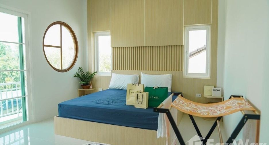 For sale 4 bedrooms house in Mueang Songkhla, Songkhla