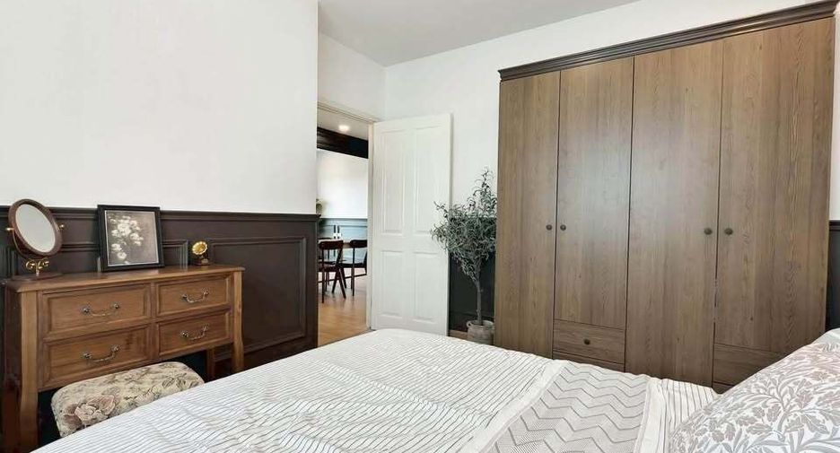 For rent 3 bedrooms condo in Pak Kret, Nonthaburi