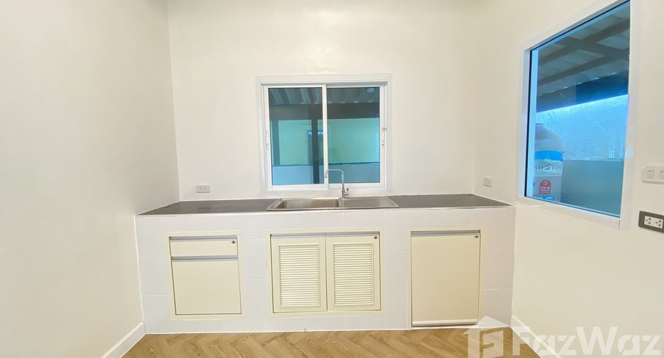 For sale 4 bedrooms house in Mueang Samut Sakhon, Samut Sakhon