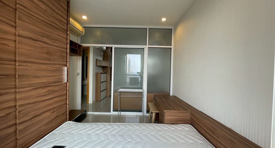 For sale 2 bedrooms condo in Watthana, Bangkok