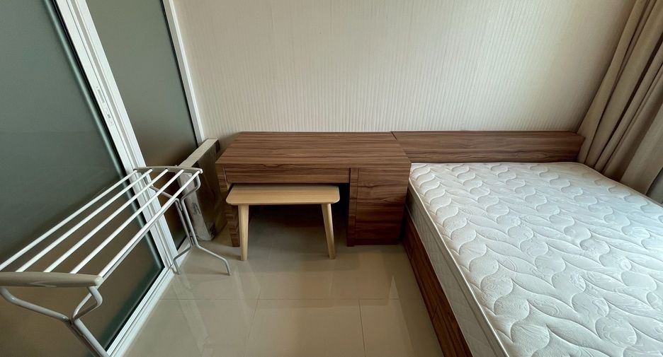 For sale 2 bedrooms condo in Watthana, Bangkok