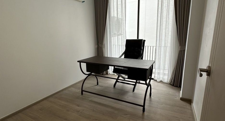 For sale 5 bedrooms house in Lat Krabang, Bangkok