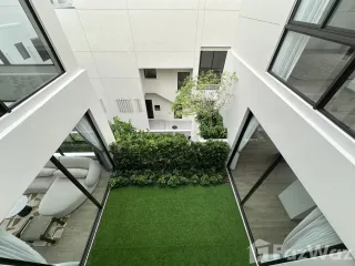 Haus zum Kauf mit 5 Zimmer in Lat Krabang, Bangkok