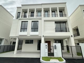 Haus zum Kauf mit 5 Zimmer in Lat Krabang, Bangkok