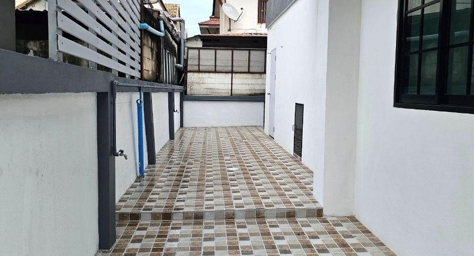 Haus zum Kauf mit 3 Zimmer in Lam Luk Ka, Pathum Thani