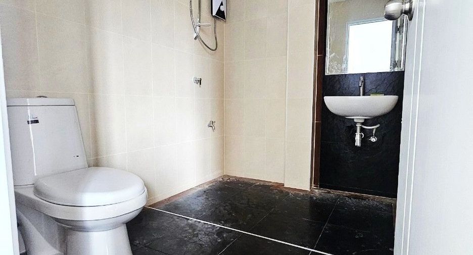 Haus zum Kauf mit 3 Zimmer in Lam Luk Ka, Pathum Thani