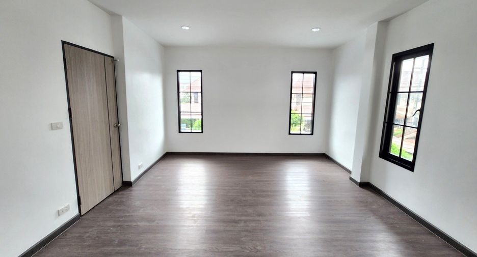 Haus zum Kauf mit 3 Zimmer in Lam Luk Ka, Pathum Thani