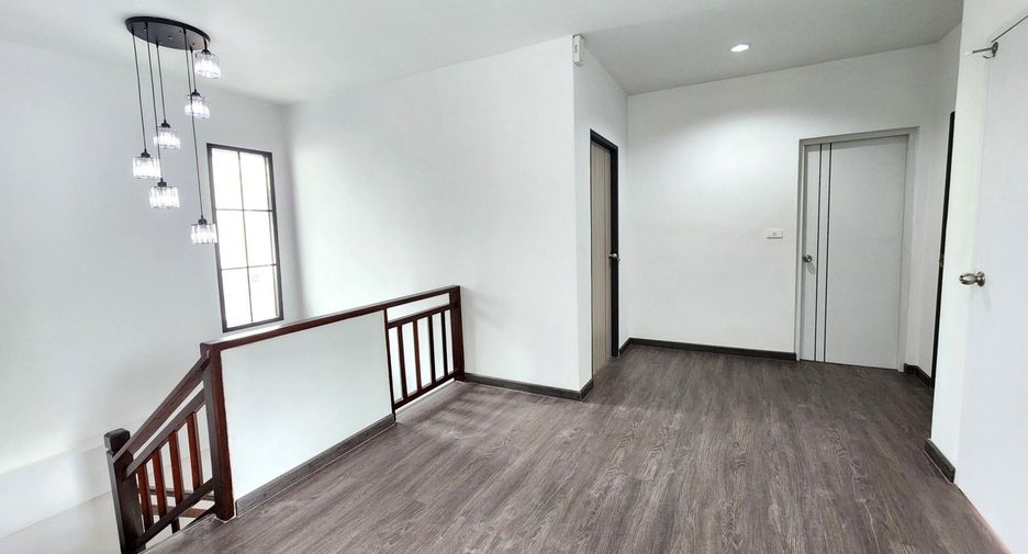 Haus zum Kauf mit 3 Zimmer in Lam Luk Ka, Pathum Thani