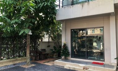 For sale 3 bedrooms house in Mueang Nonthaburi, Nonthaburi