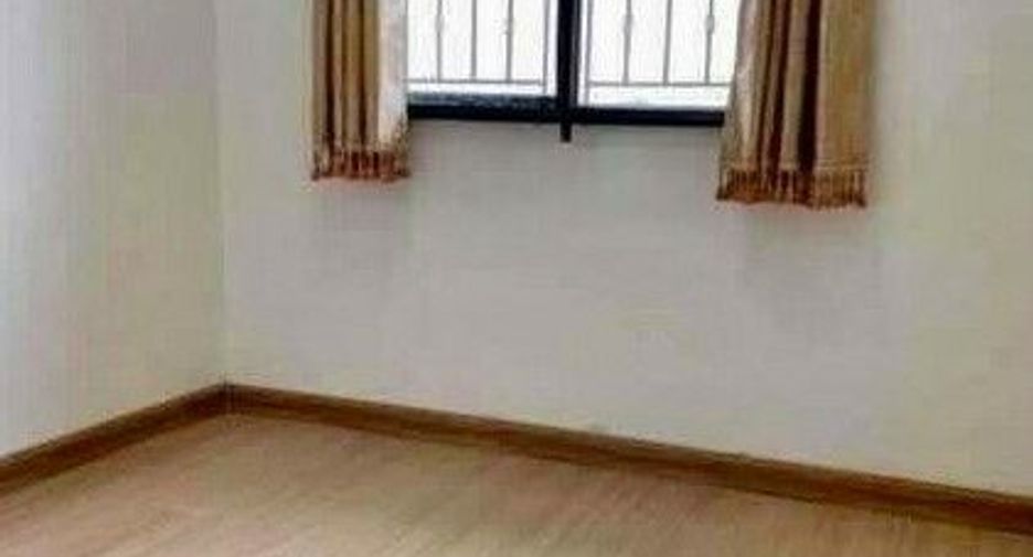 For sale 3 bedrooms townhouse in Lam Luk Ka, Pathum Thani