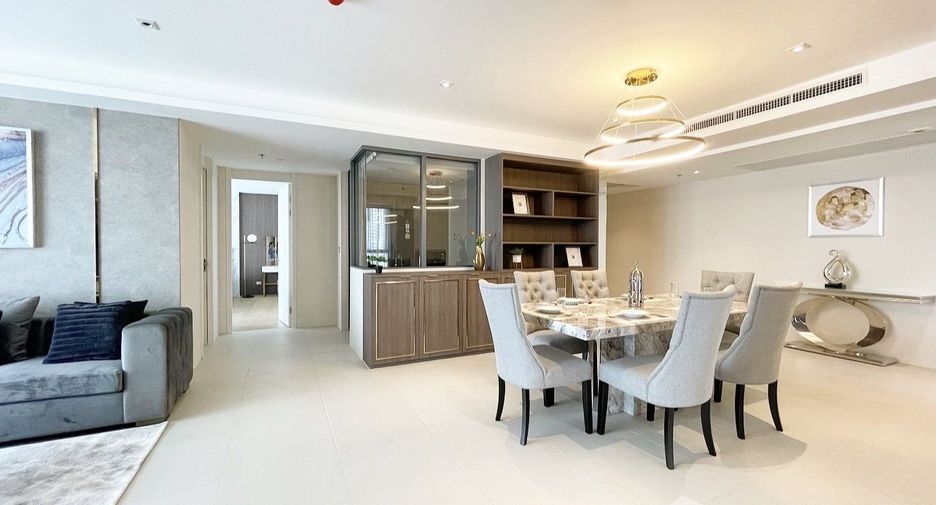 À vendre 3 chambres condo à Watthana, Bangkok