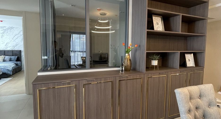 À vendre 3 chambres condo à Watthana, Bangkok