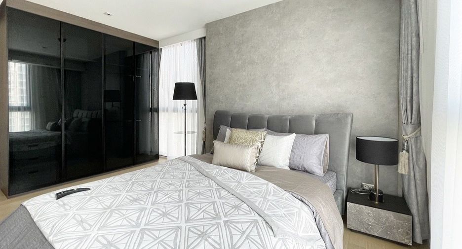 For sale 3 bedrooms condo in Watthana, Bangkok