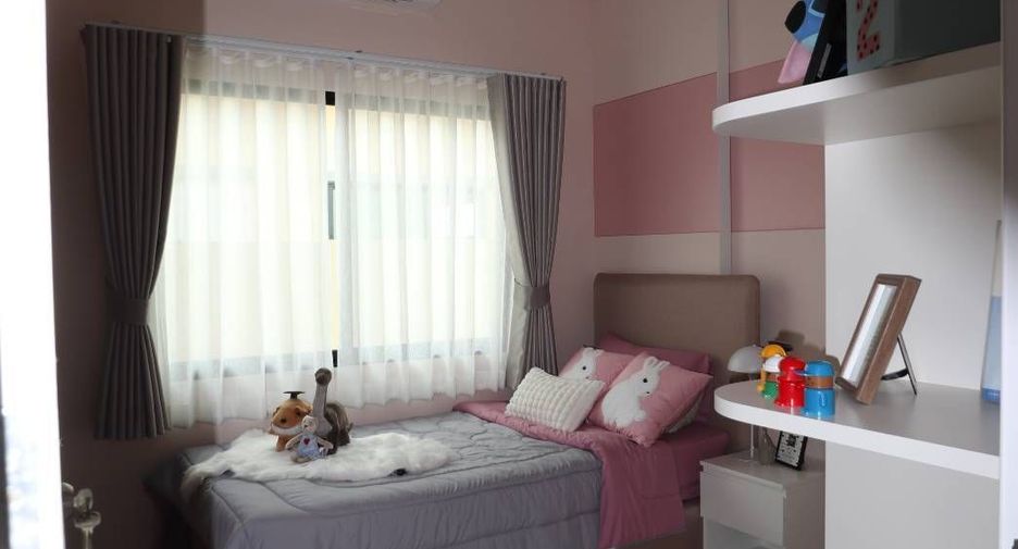 For sale 2 bedrooms townhouse in Bang Nam Priao, Chachoengsao