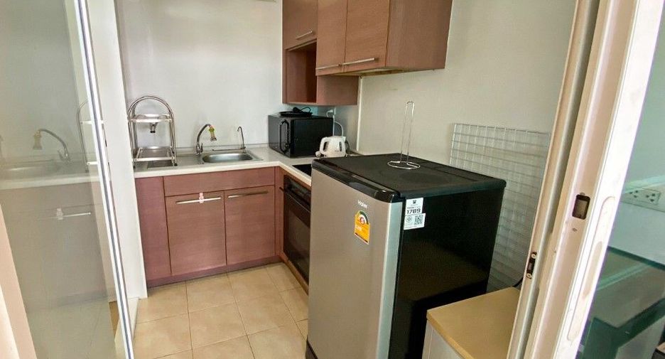 For sale 1 bed condo in Huai Khwang, Bangkok