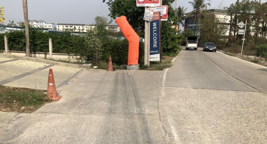 Продажа 3 спальни таунхаус в Bang Bua Thong, Нонтабури