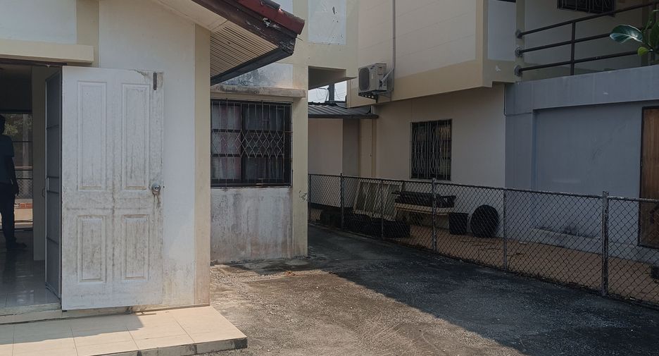 For sale 2 bedrooms house in Mueang Chiang Rai, Chiang Rai