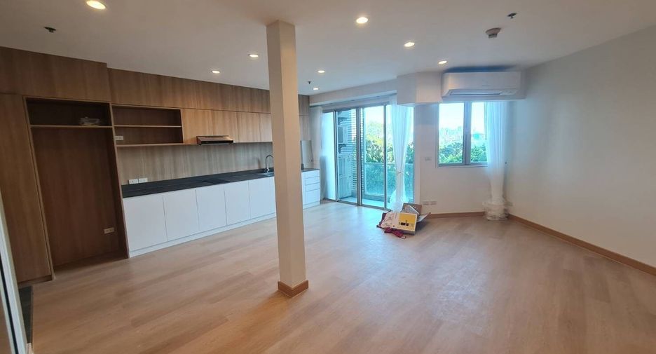 For sale 2 bedrooms condo in Yan Nawa, Bangkok