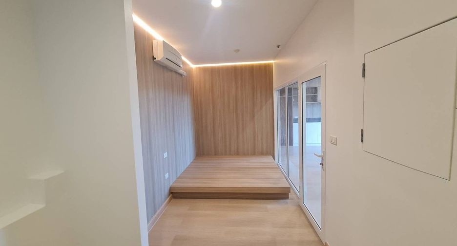 For sale 2 bedrooms condo in Yan Nawa, Bangkok