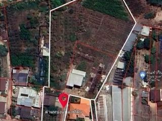 For sale 3 bedrooms house in Mueang Nakhon Sawan, Nakhon Sawan